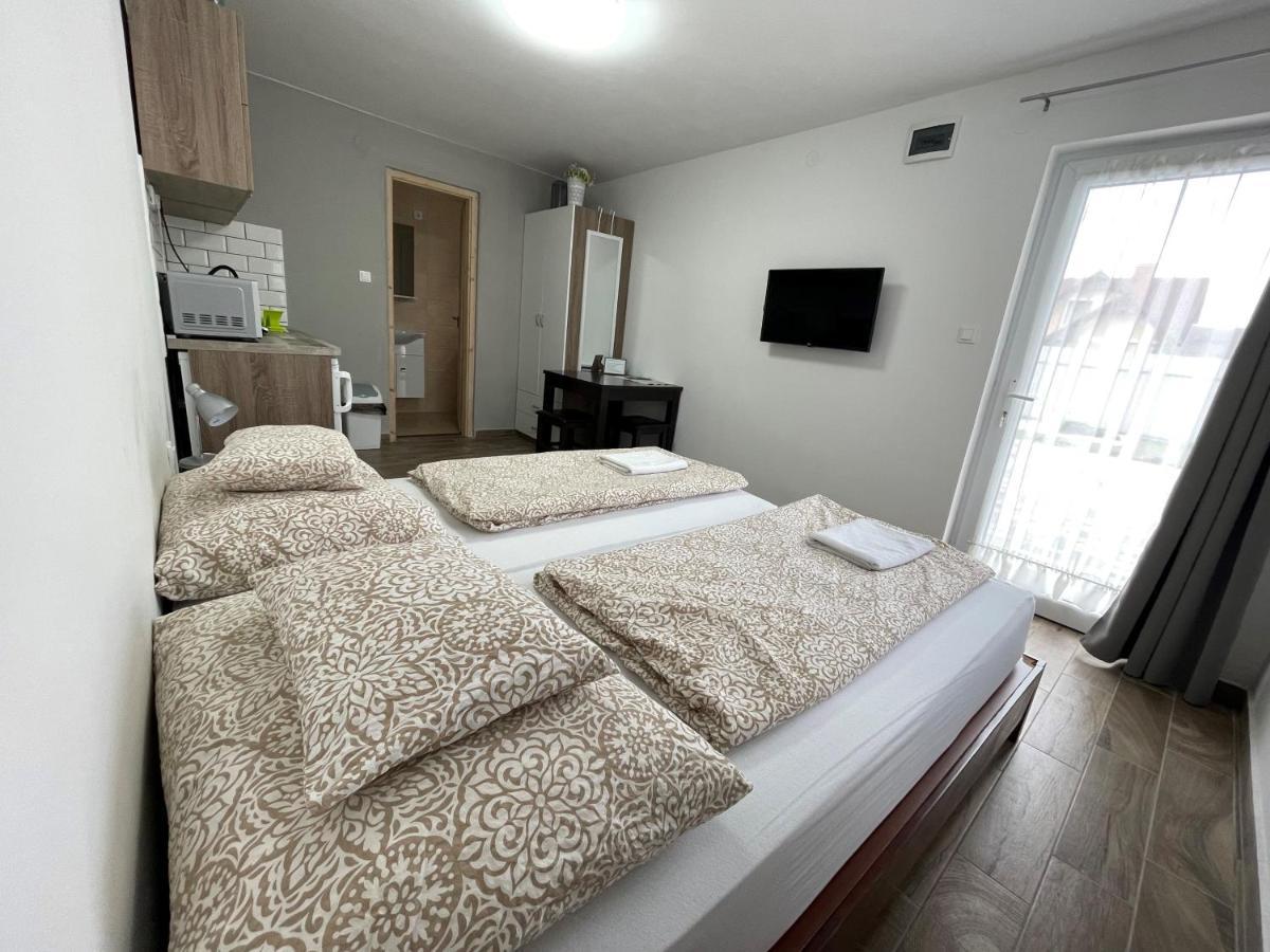 Freedom Apartman Morahalom Ngoại thất bức ảnh